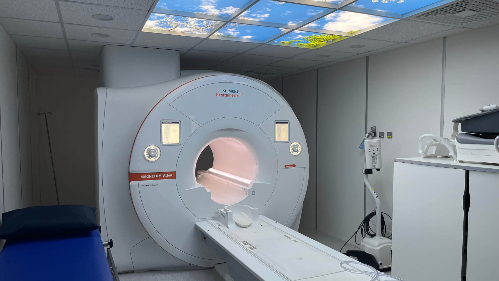 Appareil d'IRM à centre de radiologie Ryad